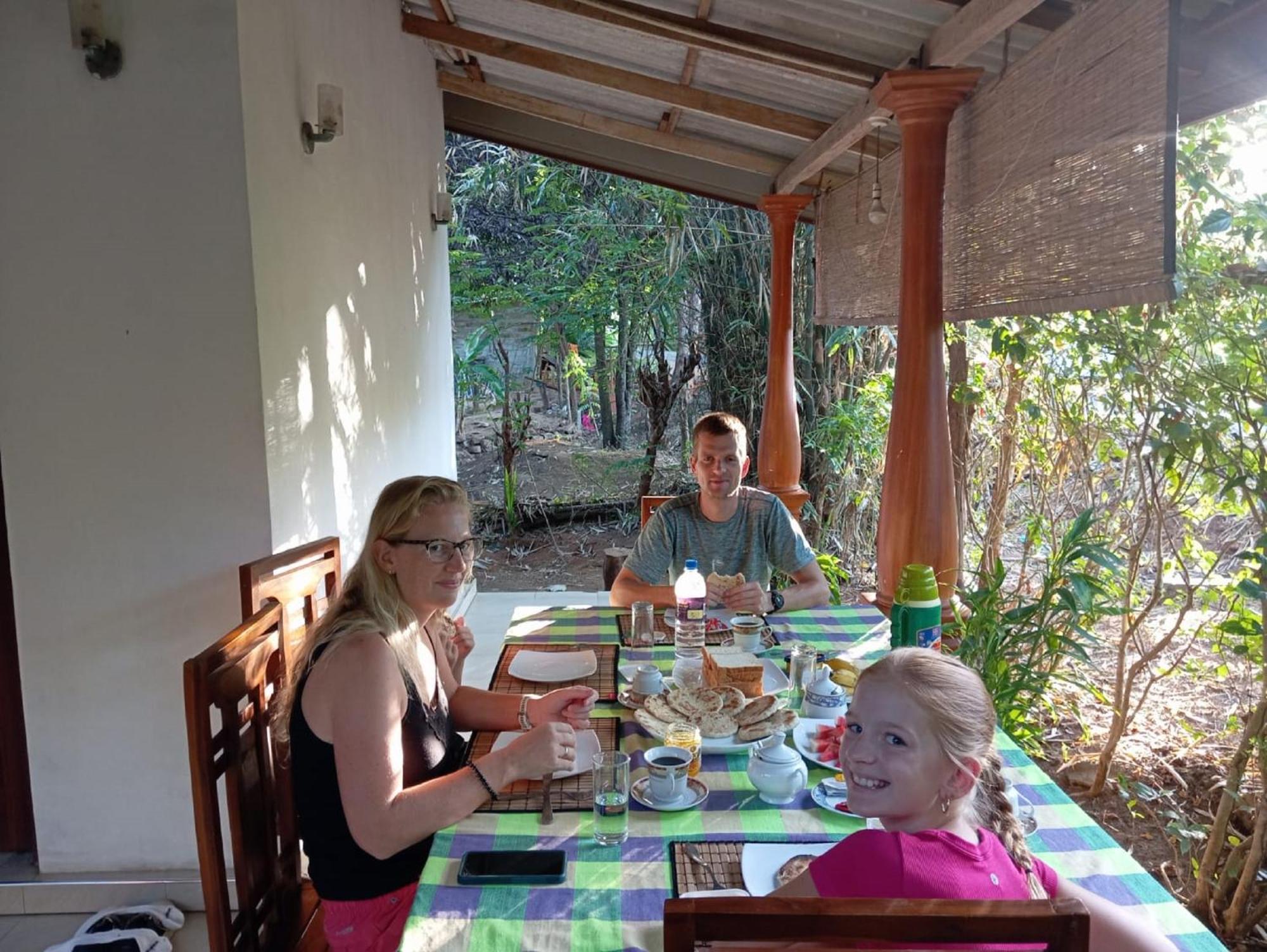 Keerthi Homestay Sigiriya Exterior foto